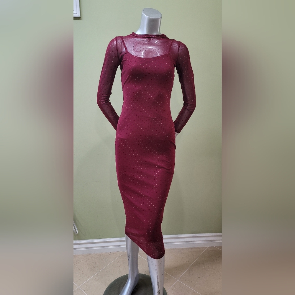 Elegant Burgundy Long Sleeve Dress